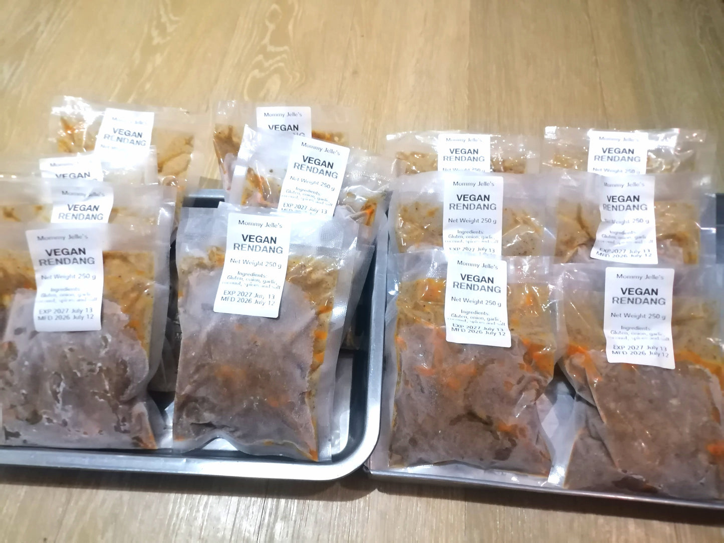 Authentic Indonesian Vegan Rendang made from scratch with homemade wheat gluten, coconut milk, and traditional spices. 100% plant-based, 250g.